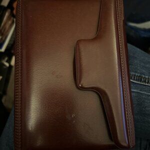 Day Runner Planner Organizer Business Shedule Contacts 7.25 x 5.5” 6-Ring Maroon